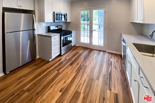 1229 Smithwood Drive, Los Angeles CA: https://media.crmls.org/mediaz/f1147603-2e9a-46fa-b97b-a32235f969fa.jpg