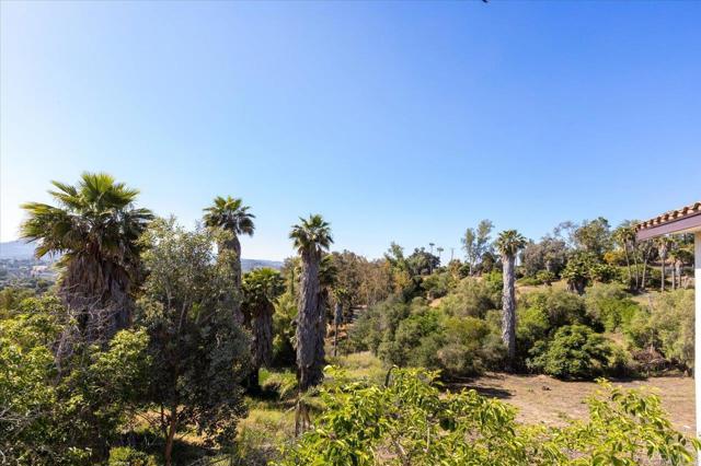 Detail Gallery Image 29 of 37 For 215 Cranston Crest, Escondido,  CA 92025 - 3 Beds | 2 Baths