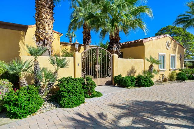 73342 Bursera Way, Palm Desert CA: https://media.crmls.org/mediaz/f1154c18-9dd9-475e-9659-293a356521de.jpg