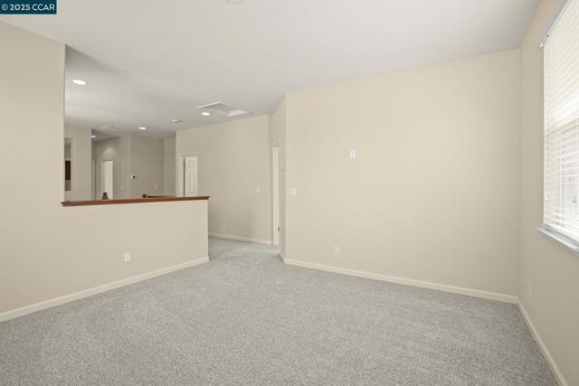 507 Livingston Court, Discovery Bay CA: https://media.crmls.org/mediaz/f1158846-d9b9-4d57-af6d-303774c3819f.jpg