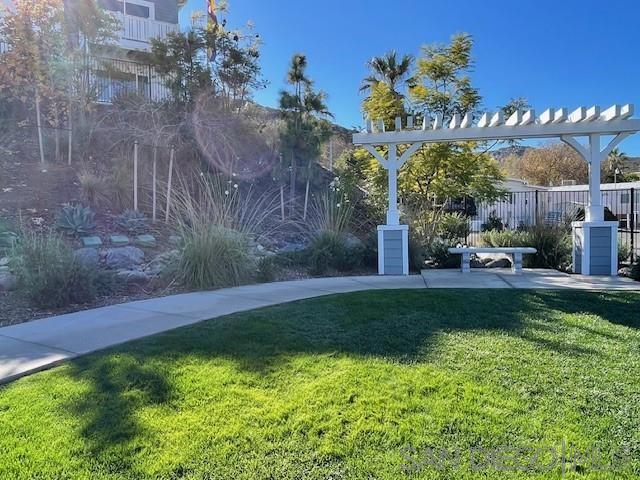 7825 Cypress Dr, Santee CA: https://media.crmls.org/mediaz/f117d536-9479-46c1-9713-47672badd09d.jpg
