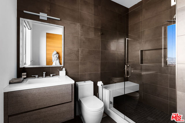 16366 Sloan Drive, Los Angeles CA: https://media.crmls.org/mediaz/f11837e6-8751-4b20-8ad5-82e1c36fa47f.jpg