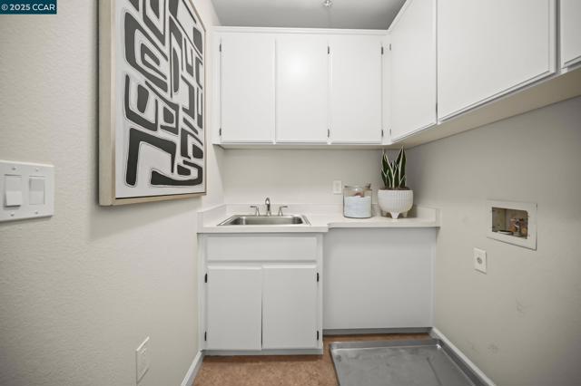 5954 Autumnwood Dr, Walnut Creek CA: https://media.crmls.org/mediaz/f11909b4-0a70-4bc6-8276-ccc8e8541f76.jpg