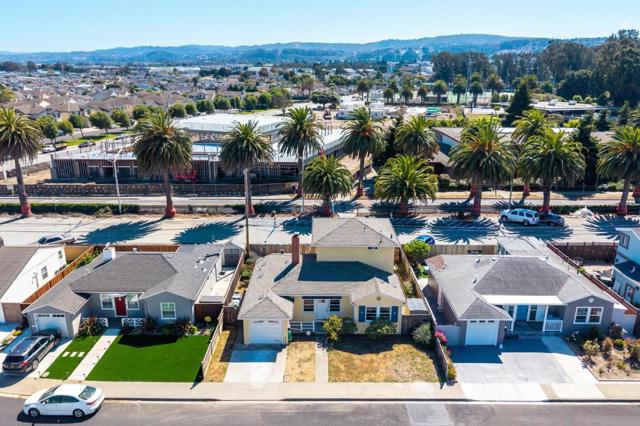 719 Circle Court, South San Francisco CA: https://media.crmls.org/mediaz/f119cd4c-485d-4e45-b8d0-2a0a04cc4271.jpg