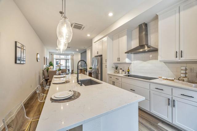 112 Waters Park Circle, San Mateo CA: https://media.crmls.org/mediaz/f11a8bee-6dad-4fab-9ec6-6e1c1e2e8f30.jpg