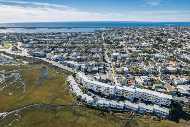 Detail Gallery Image 30 of 31 For 3991 Crown Point Dr #P13,  San Diego,  CA 92109 - 1 Beds | 1 Baths