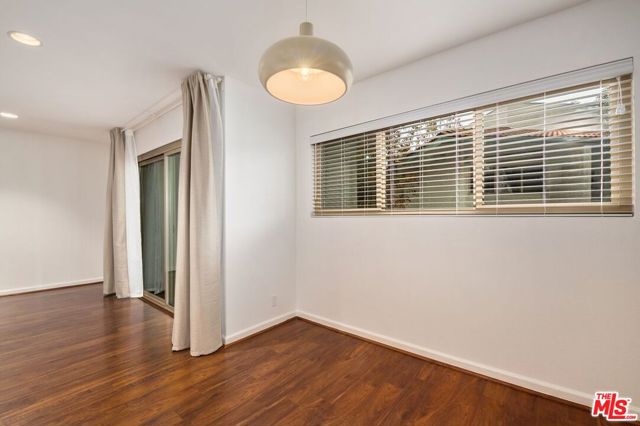 4732 Park Granada, Calabasas CA: https://media.crmls.org/mediaz/f11c117e-4200-4353-a945-ed44d223da84.jpg