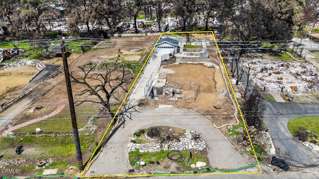 369 E Altadena Dr, Altadena CA: https://media.crmls.org/mediaz/f11cd96b-2059-4c79-834e-2d47c0b580de.jpg