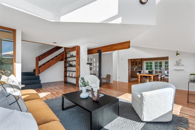 2506 Via Merano, Del Mar CA: https://media.crmls.org/mediaz/f11e25af-a625-4f85-a6b7-bb3c26e6be80.jpg