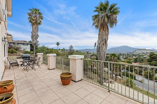 1566 Plantation Way, El Cajon CA: https://media.crmls.org/mediaz/f11ec914-84da-4712-a30b-657746b357c8.jpg
