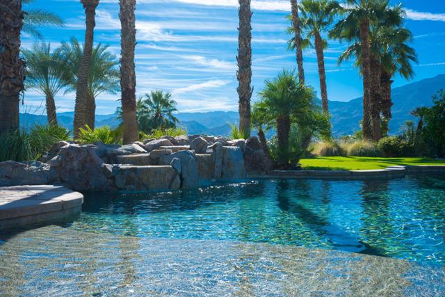 58061 Carmona, La Quinta CA: https://media.crmls.org/mediaz/f1213178-e756-4434-be4a-038ec33cfb1a.jpg