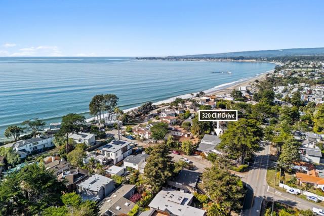 320 Cliff Drive, Aptos CA: https://media.crmls.org/mediaz/f121f0d3-bf8b-495a-aff6-6f28ee717b03.jpg