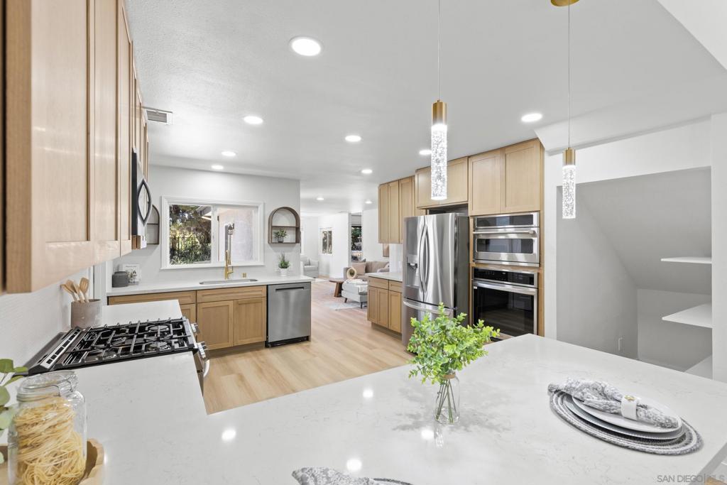 7001 Almaden Ln - photo 5