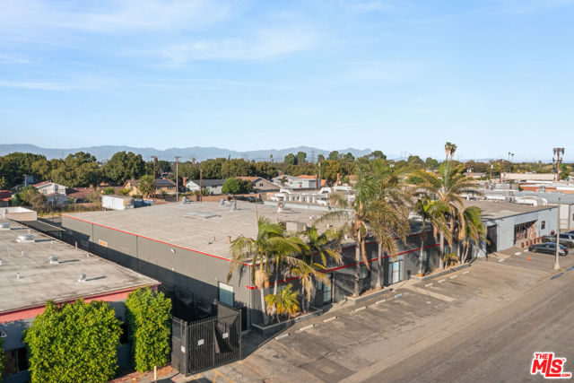 Image 3 of 37 For 3265 59th Street