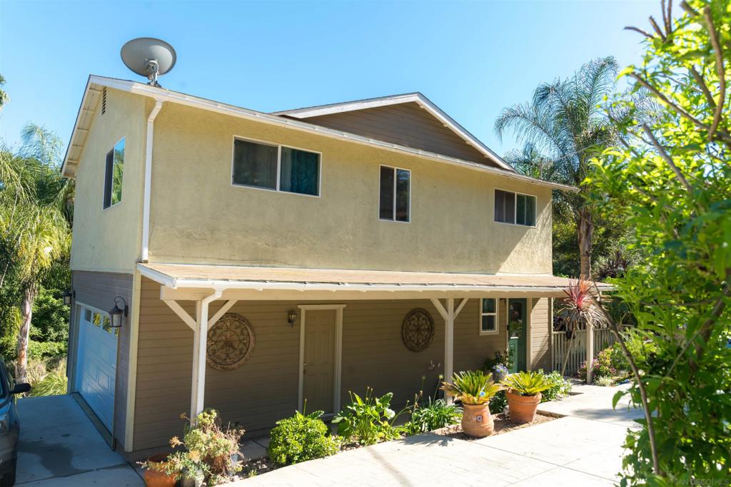 10179 Canyon Dr