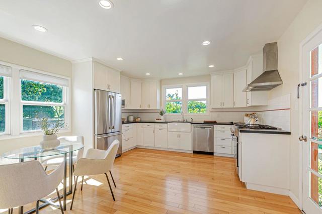 991 E Taylor Street, San Jose CA: https://media.crmls.org/mediaz/f1233cb9-bc70-4266-93b7-7b467c086b06.jpg
