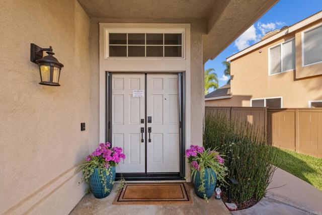 2471 Bear Rock, Escondido CA: https://media.crmls.org/mediaz/f123beab-f752-47cd-a8b5-685343a2b90f.jpg