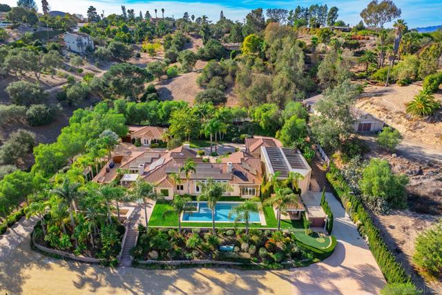 4703 Briana Ct, Fallbrook CA: https://media.crmls.org/mediaz/f123e521-15a6-4a21-9089-ef7c35819613.jpg