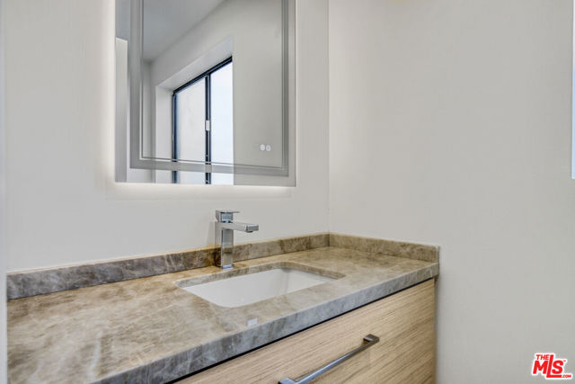 Drew Fenton | 986 Granville Avenue Los Angeles CA | MLS: 7446330 Drew Fenton | 986 Granville Avenue Los Angeles CA | MLS: 7446330