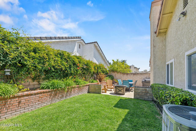 4570 N Vistapark Drive, Moorpark CA: https://media.crmls.org/mediaz/f125145f-4a35-4acf-bf2a-50fa191890d8.jpg