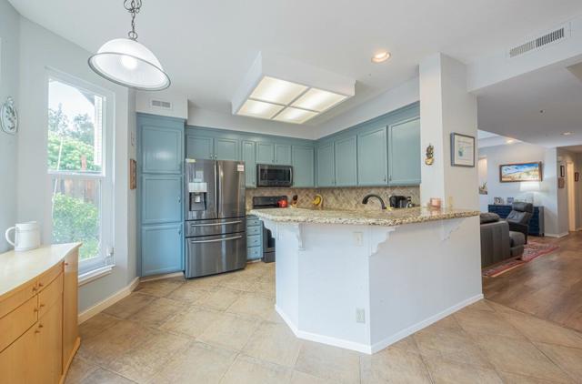 21028 Country Park Road, Salinas CA: https://media.crmls.org/mediaz/f12649b4-9b5b-487f-b36c-c9133240af4f.jpg
