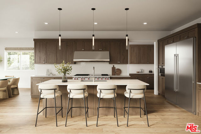 2807 Cardiff Avenue, Los Angeles CA: https://media.crmls.org/mediaz/f1276d7f-e948-4f5f-ae87-85e3ab4d4e6c.jpg