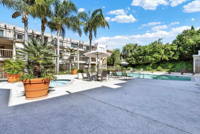 2348 La costa Avenue, Carlsbad CA: https://media.crmls.org/mediaz/f1279e7c-7489-47e9-b1e0-21a5a702b136.jpg