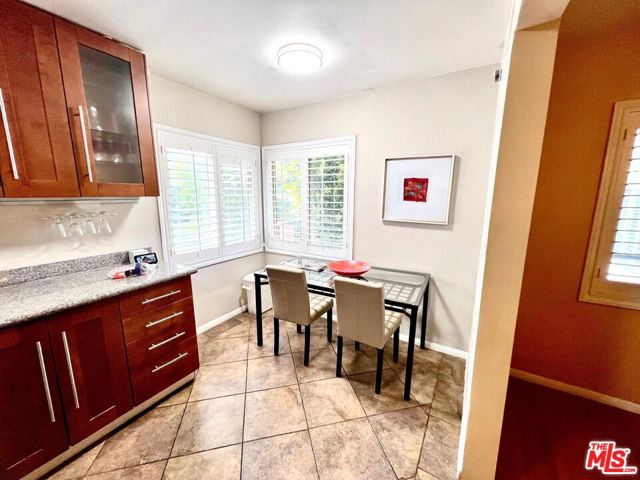 4340 Sepulveda Boulevard, Sherman Oaks CA: https://media.crmls.org/mediaz/f127ee3f-b4f8-4374-888d-4e5fbad1e23c.jpg