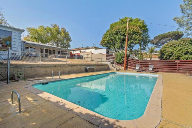 Detail Gallery Image 27 of 39 For 6114 Tarragona Dr, San Diego,  CA 92115 - 4 Beds | 2 Baths