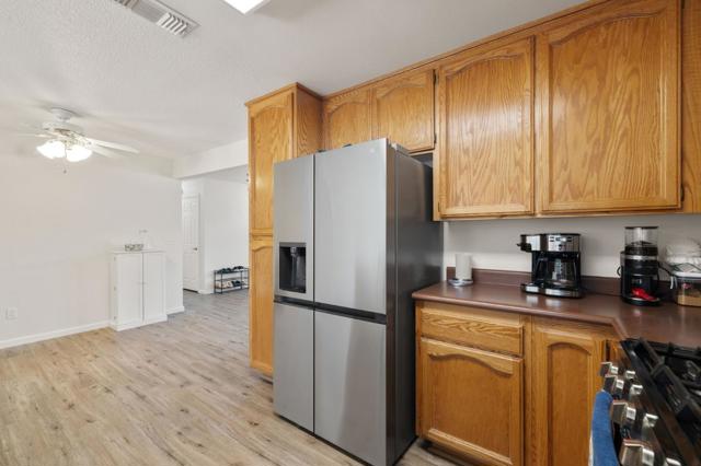 4165 Ernestine Way, North Highlands CA: https://media.crmls.org/mediaz/f12851f4-f25f-4eb5-b886-20fde70ba937.jpg