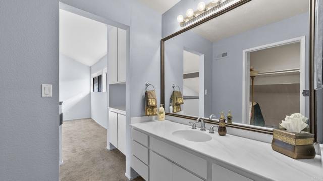 Detail Gallery Image 19 of 43 For 2508 Navarra Dr #424,  Carlsbad,  CA 92009 - 2 Beds | 2/1 Baths