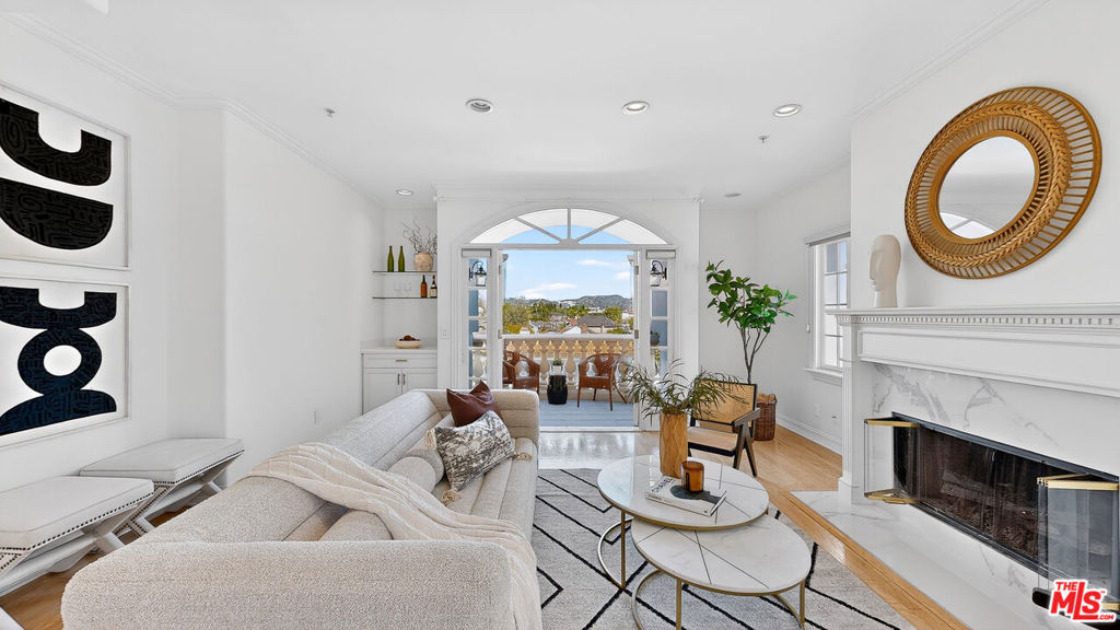 9848 Vidor Drive #402