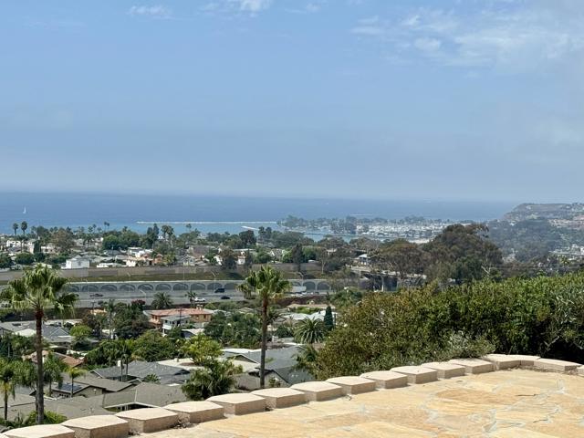 4103 Calle Bienvenido, San Clemente CA: https://media.crmls.org/mediaz/f129ae39-922e-44f2-87cb-45cf8c571c8d.jpg