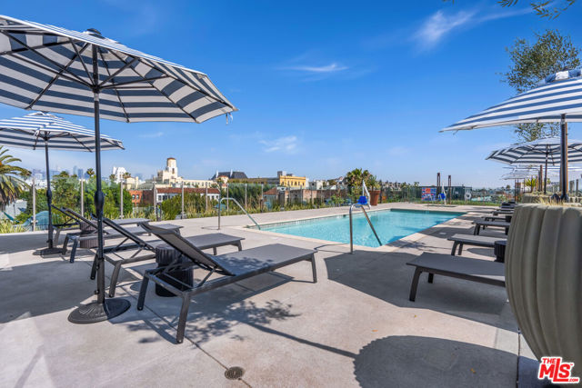 800 Western Avenue, Los Angeles CA: https://media.crmls.org/mediaz/f129ef4b-02fc-4350-a735-0144c878aaf8.jpg