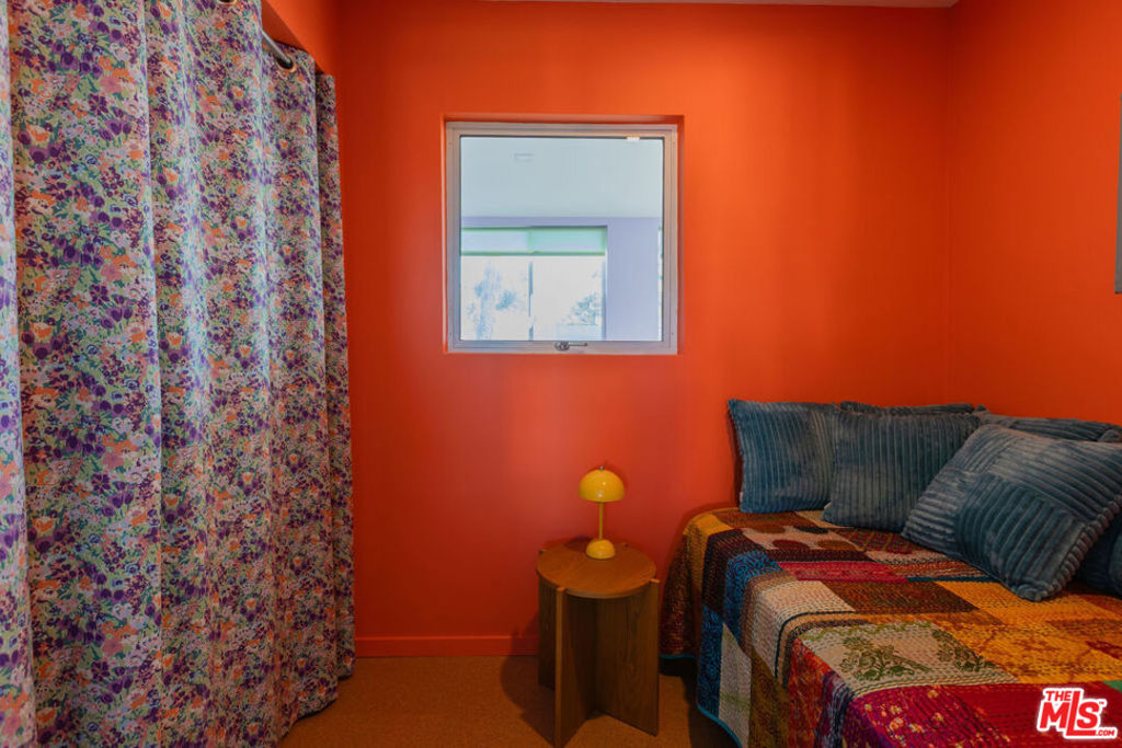 MLS #25609895 image #18