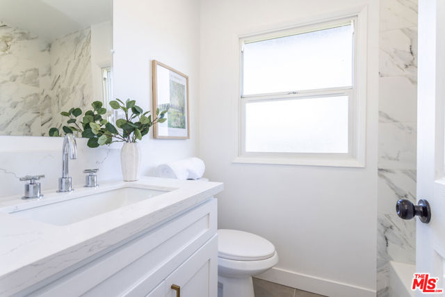 14365 Berg Street, Sylmar CA: https://media.crmls.org/mediaz/f12a3ff9-d081-402a-995f-d237e12f66c0.jpg