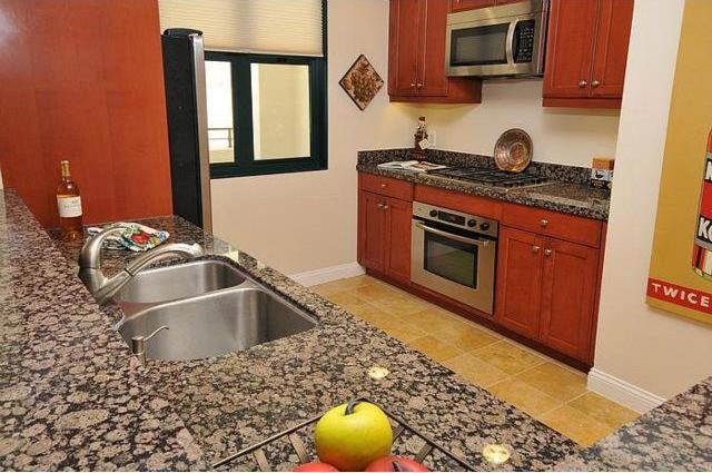 225 9th Avenue, San Mateo CA: https://media.crmls.org/mediaz/f12a852d-cdcf-49db-a865-1287e4814528.jpg
