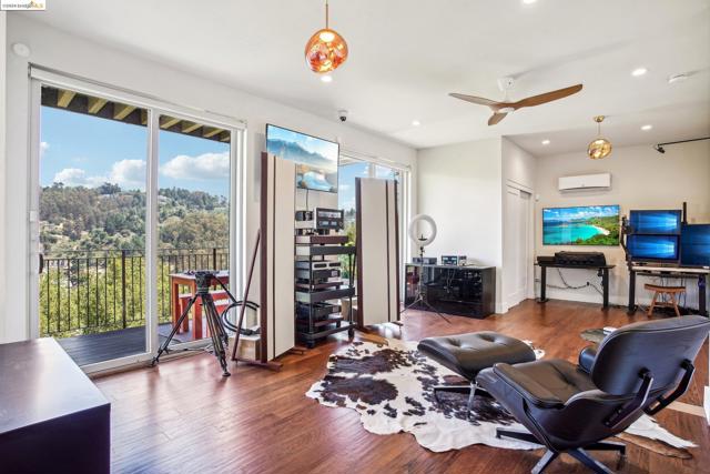 Image 8 of 46 For 90 Starview Dr