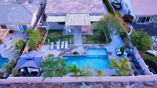 1002 Alta Cresta, Palm Springs CA: https://media.crmls.org/mediaz/f12dd374-bc4c-442f-a18b-19a128daa698.jpg