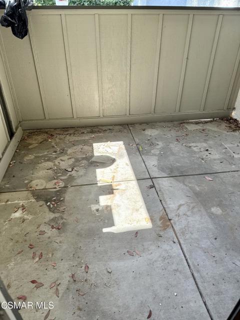 1342 Hillcrest Drive, Thousand Oaks CA: https://media.crmls.org/mediaz/f12e929c-423f-43d8-be49-566fc8c7d399.jpg