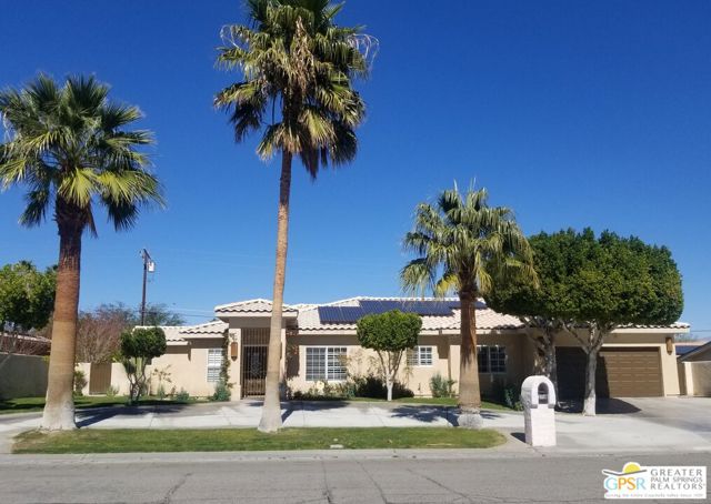 3116 E Via Escuela, Palm Springs CA: https://media.crmls.org/mediaz/f12f9c5c-d5c3-415b-94e3-8c772022cc49.jpg