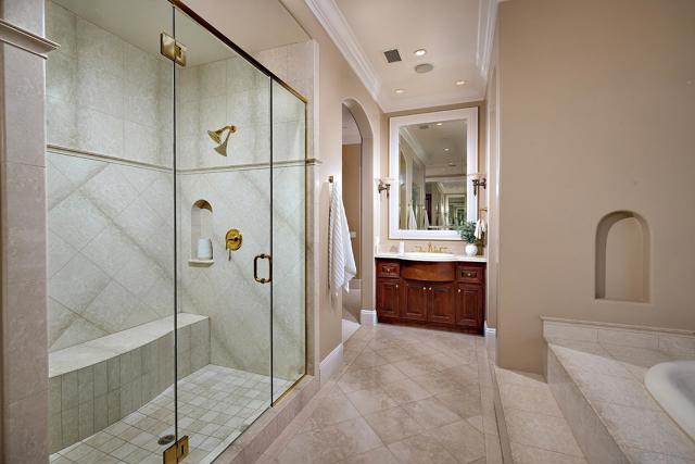 14460 Cheyenne Trl, Poway CA: https://media.crmls.org/mediaz/f131d7da-6ca0-40ec-94a0-22c45a328207.jpg