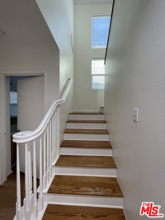 121 Cancion Way, Los Angeles CA: https://media.crmls.org/mediaz/f133a495-a1c2-44d1-8fc8-373d67a0ec6c.jpg