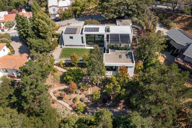 5 Drayton Road, Hillsborough CA: https://media.crmls.org/mediaz/f1341505-81e0-4f79-b034-058d32bddcf3.jpg