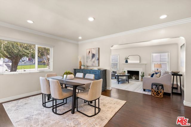 8420 Bleriot Avenue, Los Angeles CA: https://media.crmls.org/mediaz/f1354063-831b-4c4f-bdce-86d5bf0241e4.jpg