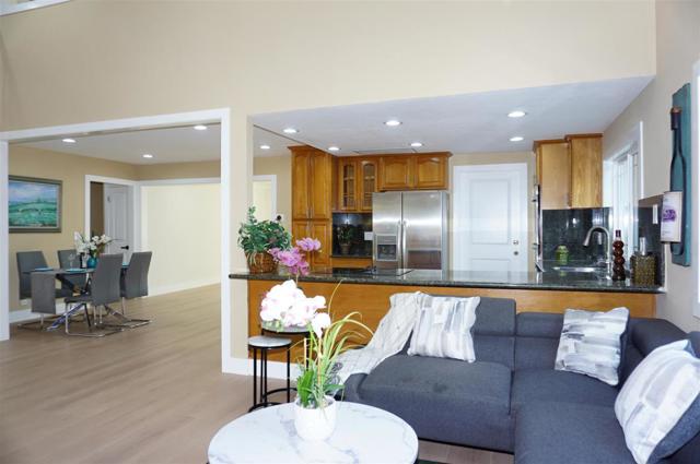 4146 MOONFLOWER Court, San Jose CA: https://media.crmls.org/mediaz/f1373450-b3fd-4744-84b4-6e77a001bcda.jpg