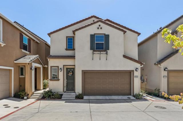 8906 Upbeat Way, Elk Grove CA: https://media.crmls.org/mediaz/f1376187-4697-412e-8737-0f66194109bd.jpg