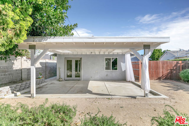 14139 Gault Street, Van Nuys CA: https://media.crmls.org/mediaz/f138c491-0094-4e63-b5cb-c062452734c4.jpg