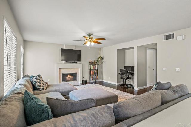 1063 Via Vera Cruz, San Marcos CA: https://media.crmls.org/mediaz/f138ed42-89af-44a1-bece-96bfefae2842.jpg