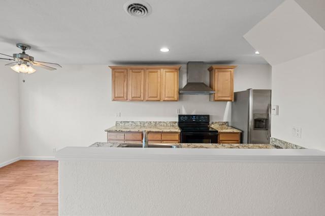 5492 Tradewinds Walkway, San Jose CA: https://media.crmls.org/mediaz/f139c576-8eca-4a96-b8d3-879ccb0cb773.jpg